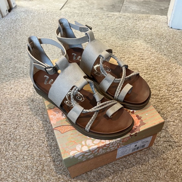 NIB Very G Cleopatra Sandal - Picture 2 of 6